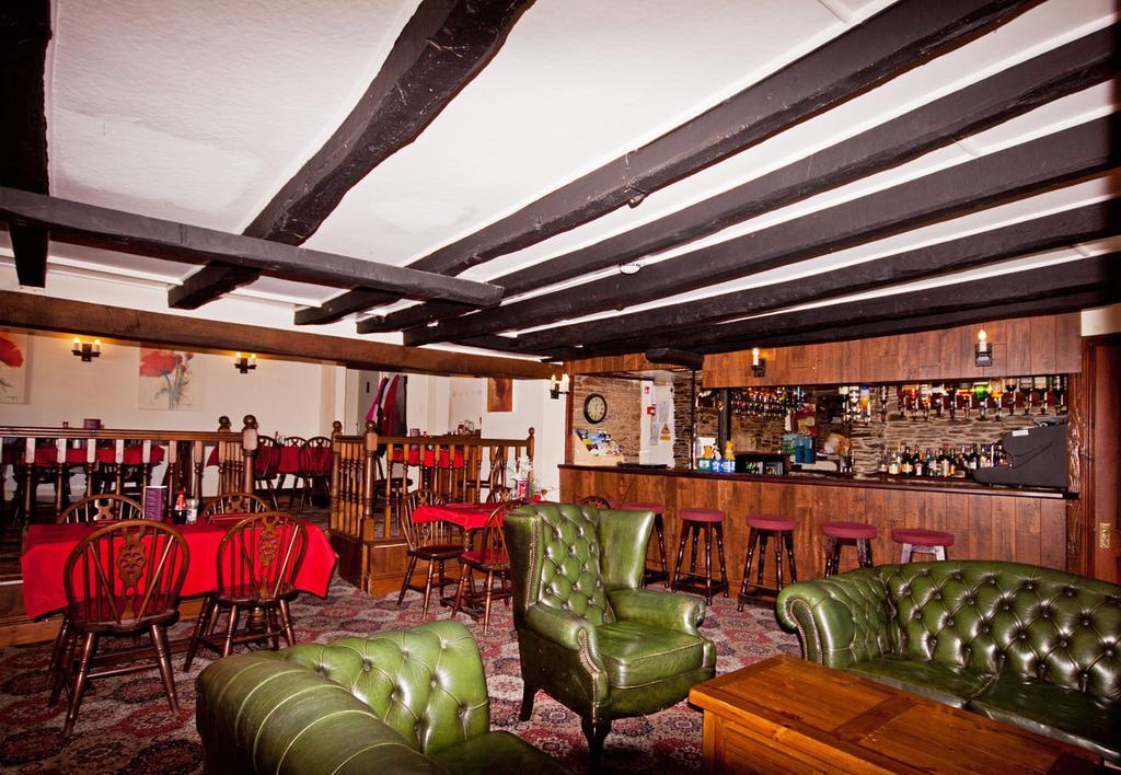 The White Hart Hotel Menheniot Exteriér fotografie