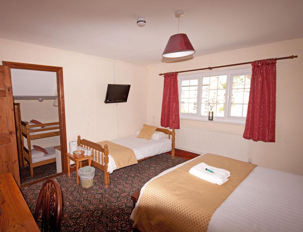 The White Hart Hotel Menheniot Pokoj fotografie
